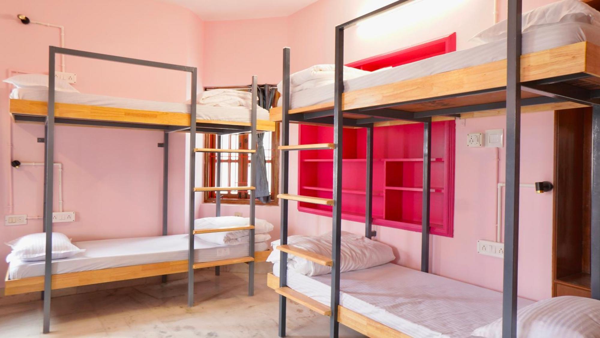 Roambay - Gokulam Hostel Мисор Екстериор снимка