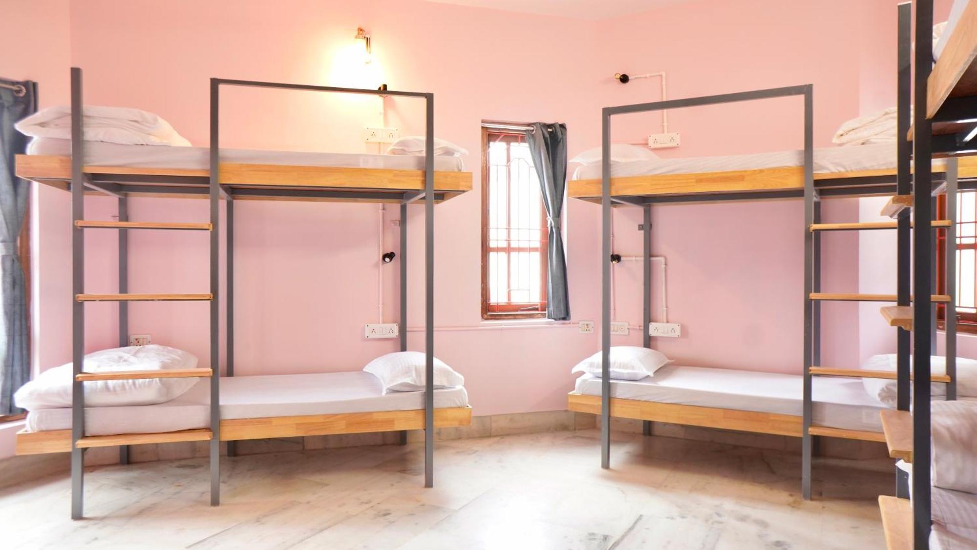 Roambay - Gokulam Hostel Мисор Екстериор снимка