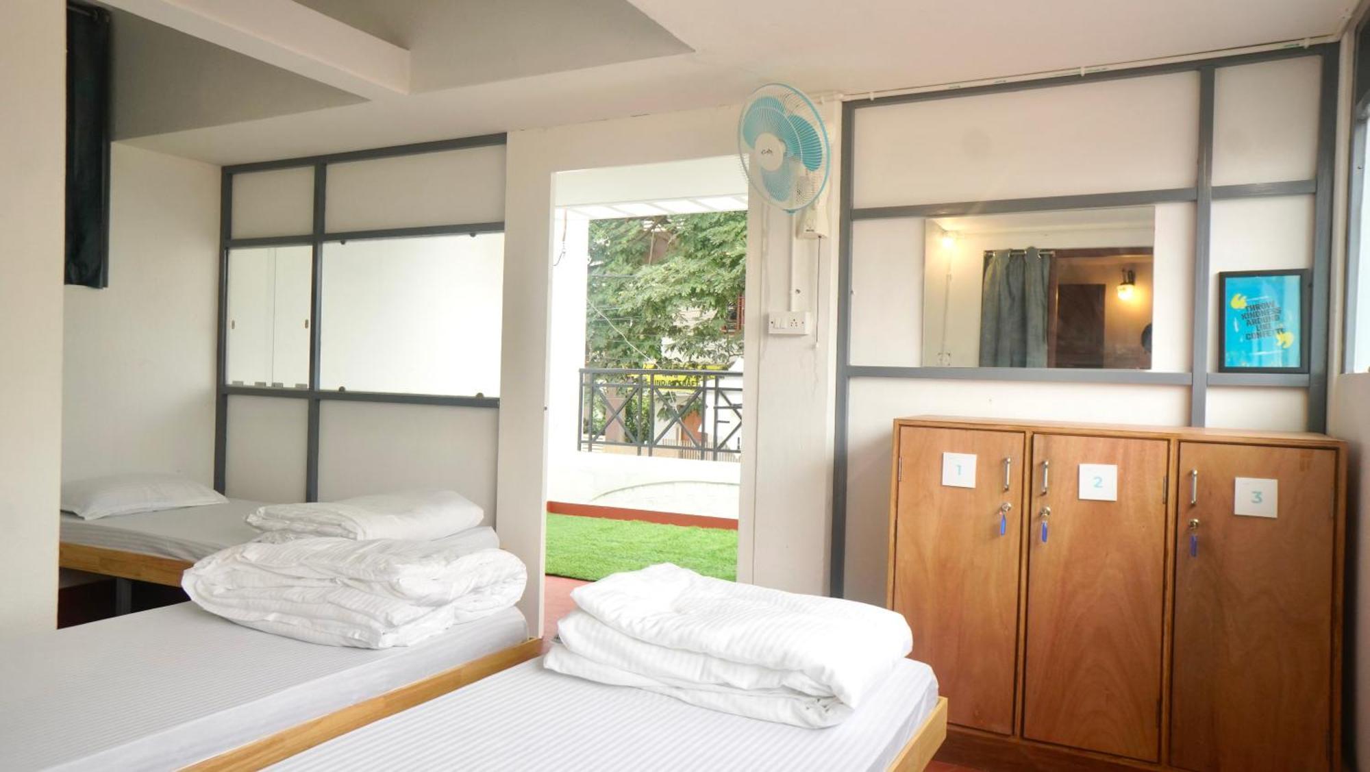 Roambay - Gokulam Hostel Мисор Екстериор снимка