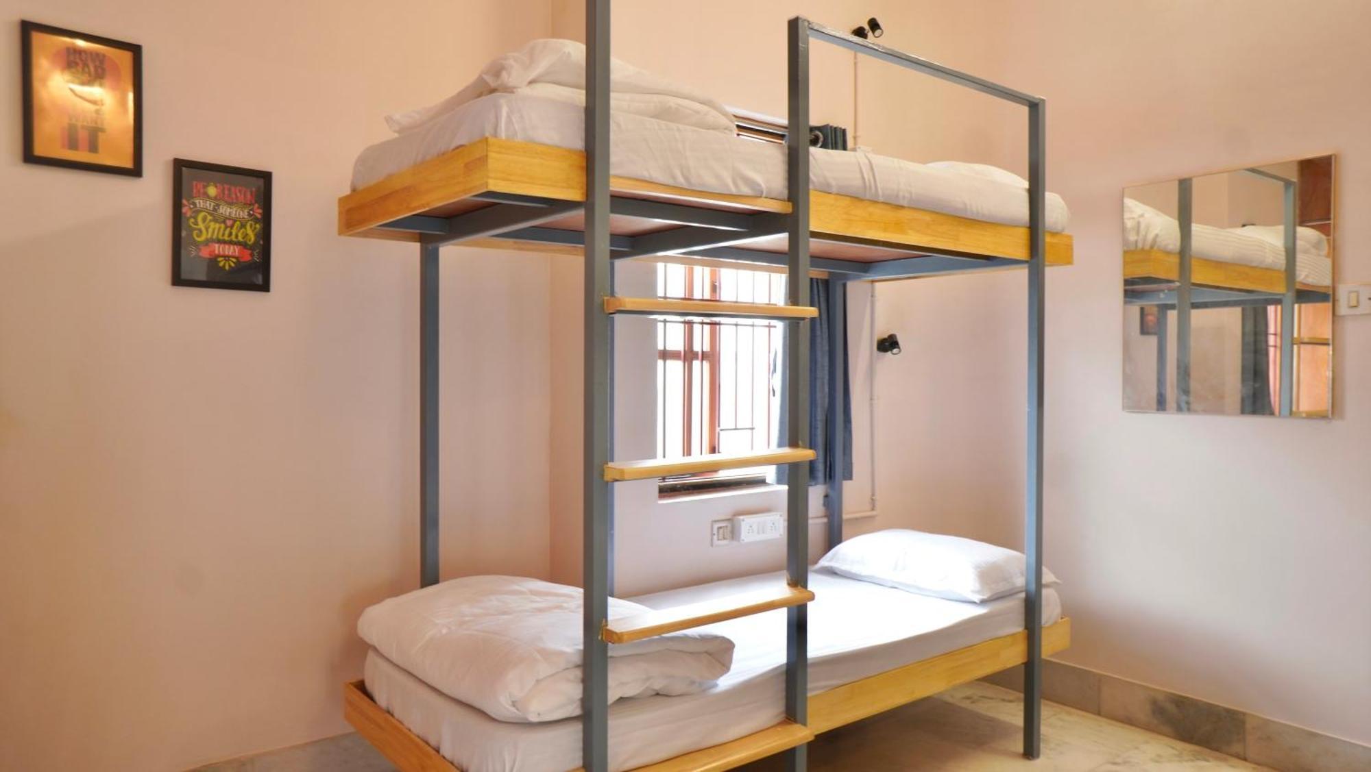 Roambay - Gokulam Hostel Мисор Екстериор снимка