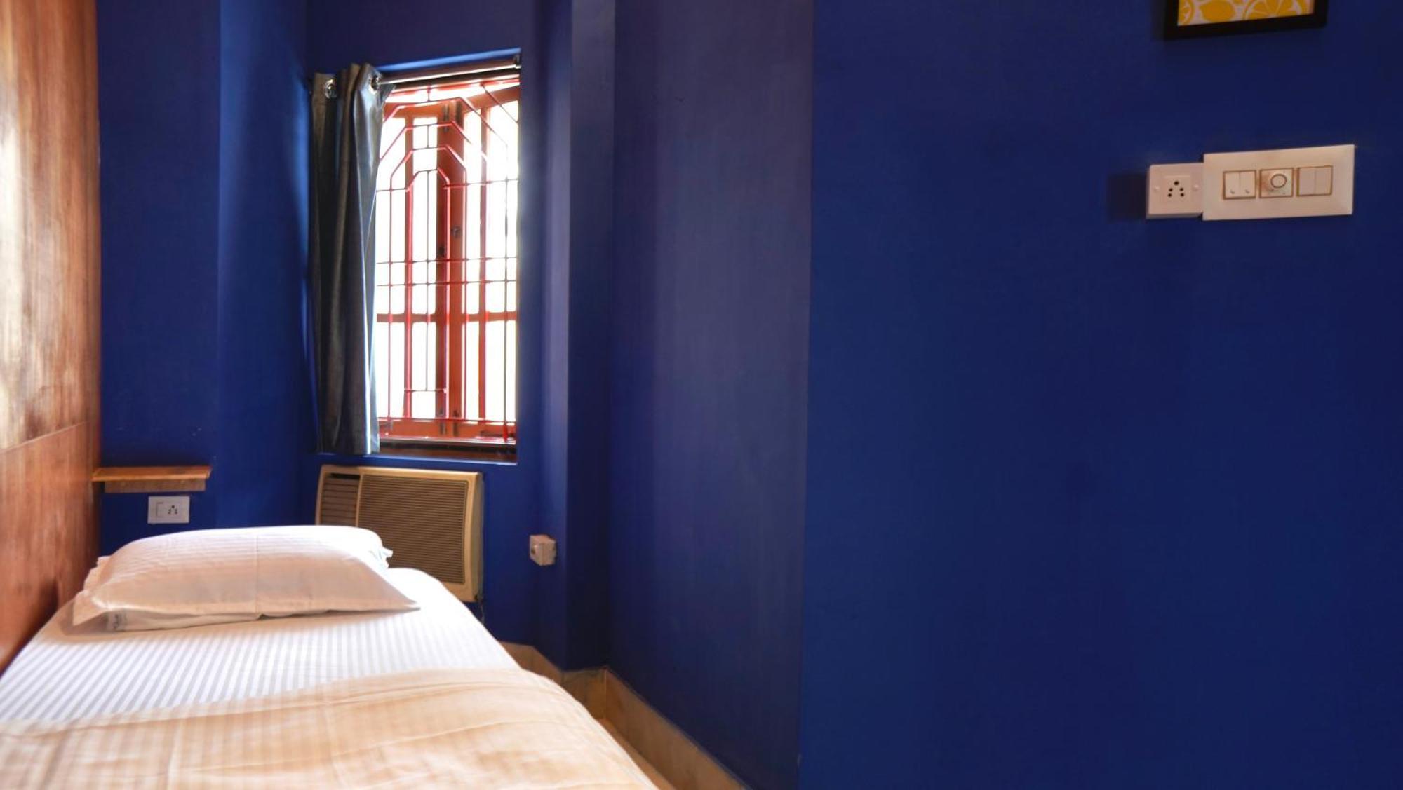 Roambay - Gokulam Hostel Мисор Екстериор снимка
