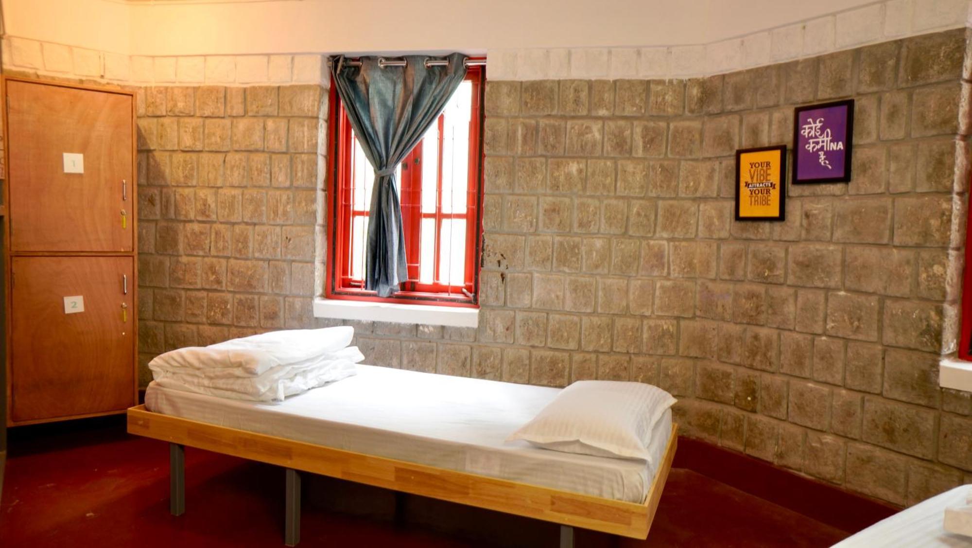 Roambay - Gokulam Hostel Мисор Екстериор снимка