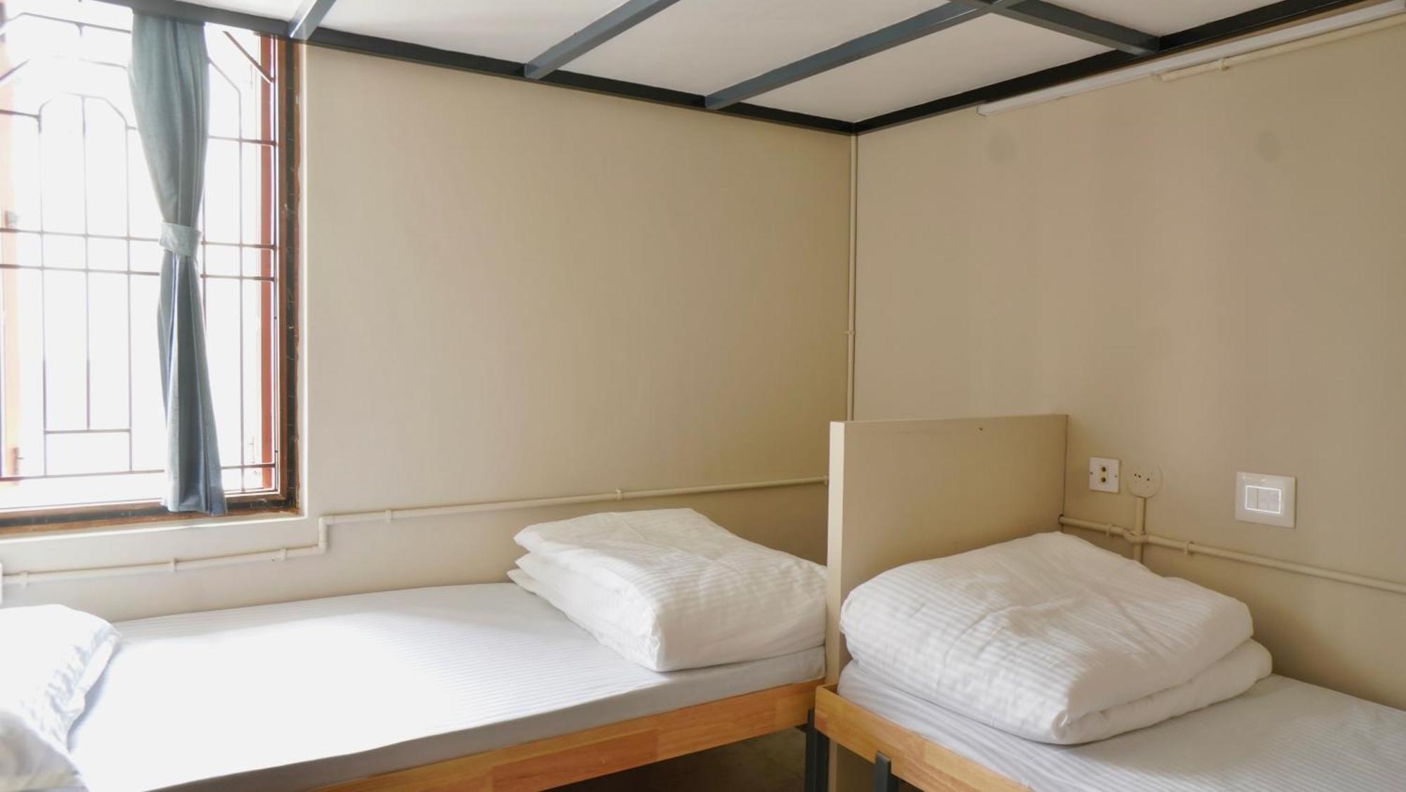 Roambay - Gokulam Hostel Мисор Екстериор снимка