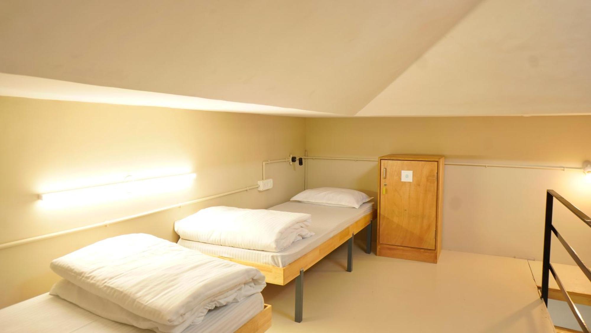 Roambay - Gokulam Hostel Мисор Екстериор снимка