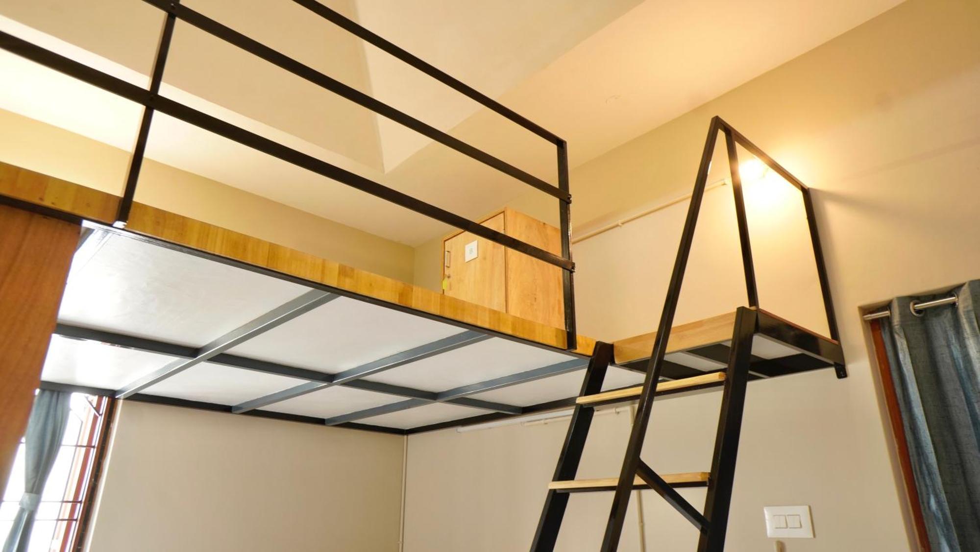 Roambay - Gokulam Hostel Мисор Екстериор снимка